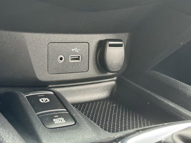 Used 2019 Nissan Rogue SV w/ Premium Package FWD image 26