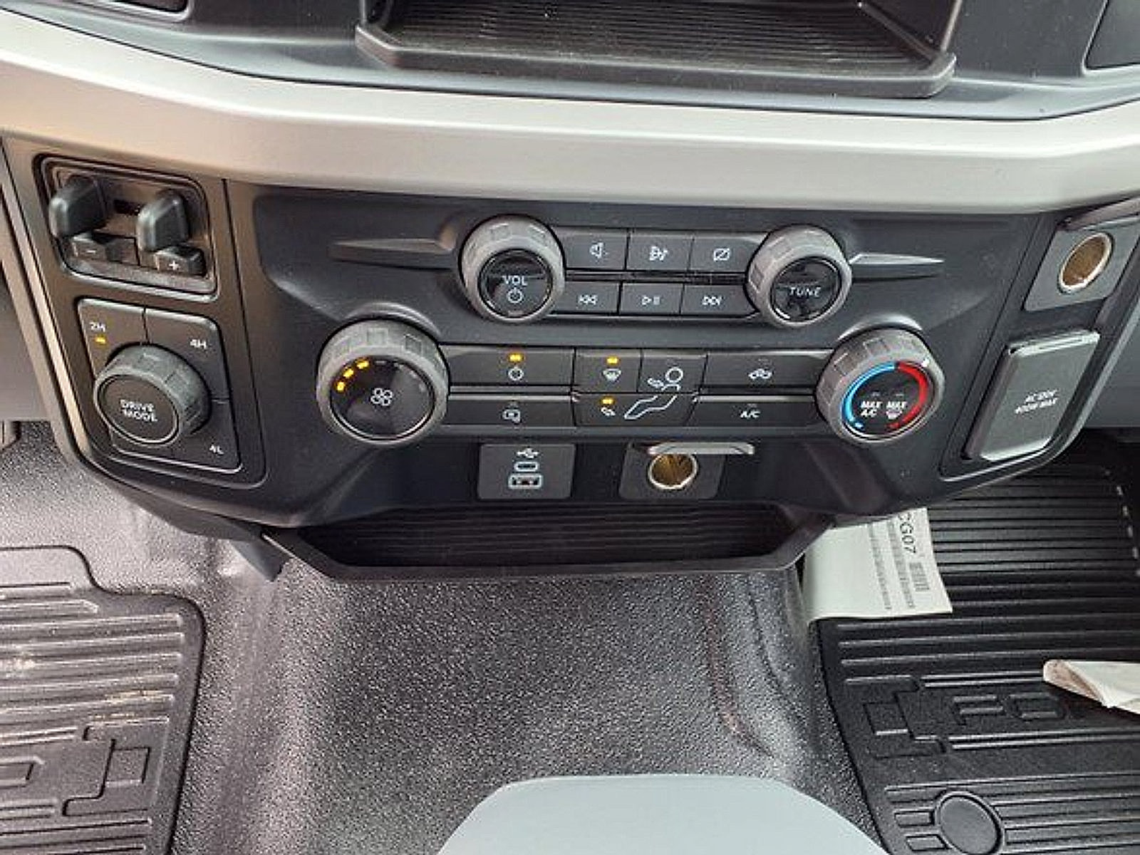 New 2024 Ford F450 XL w/ Snow Plow Prep Package AWD/4WD image 13