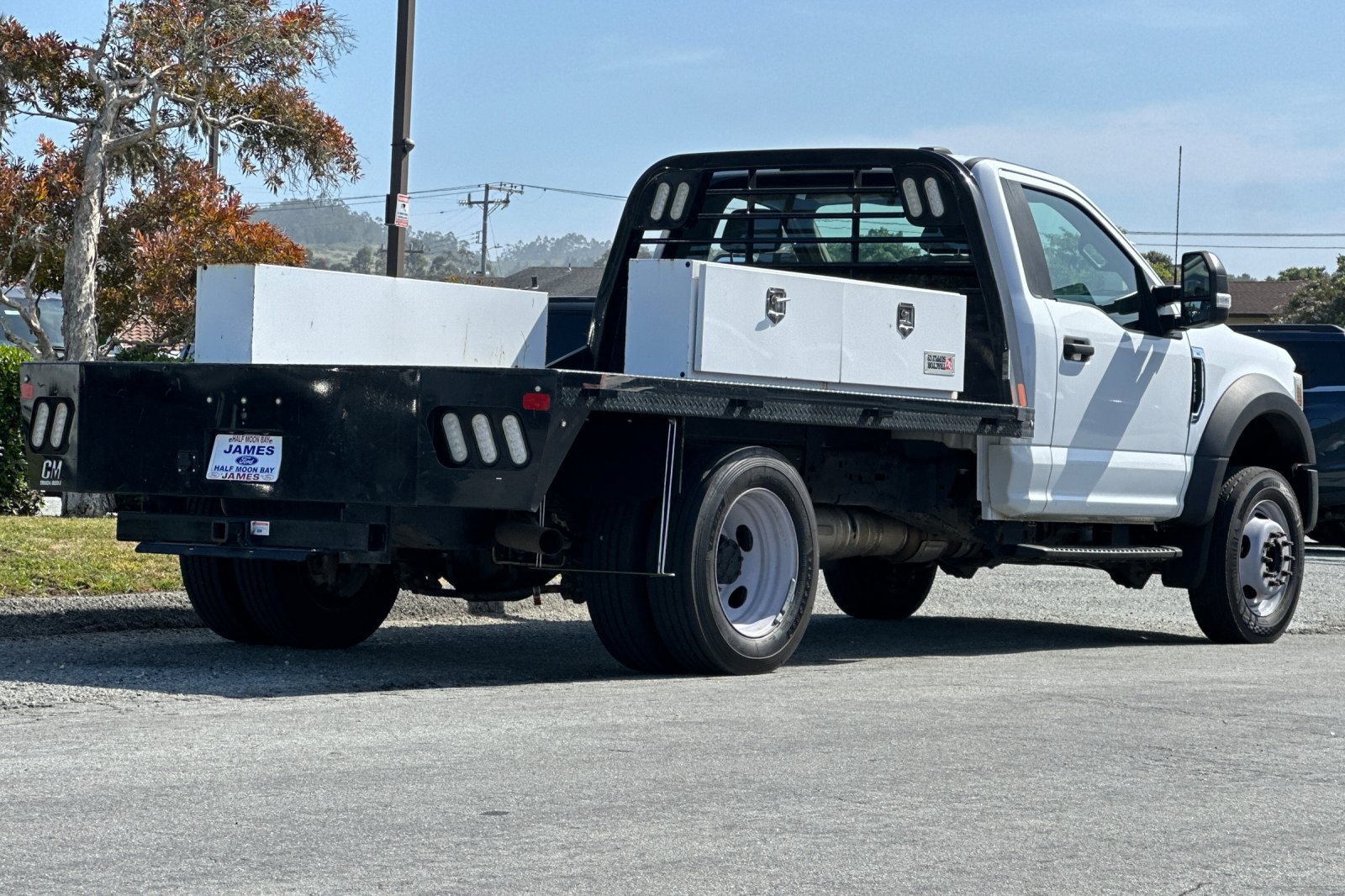 Used 2022 Ford F550 Luxury RWD image 5