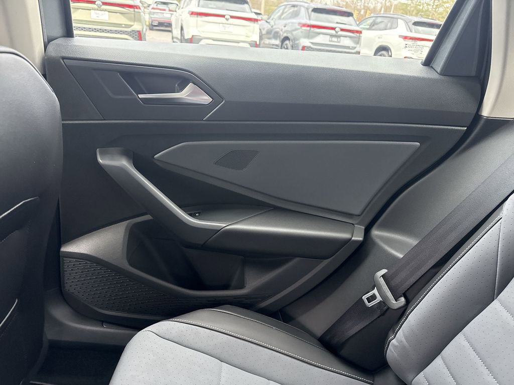 New 2026 Volkswagen Jetta SE FWD image 27