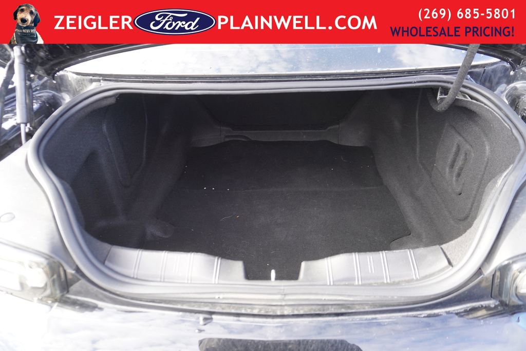 Used 2019 Chevrolet Camaro LT image 12