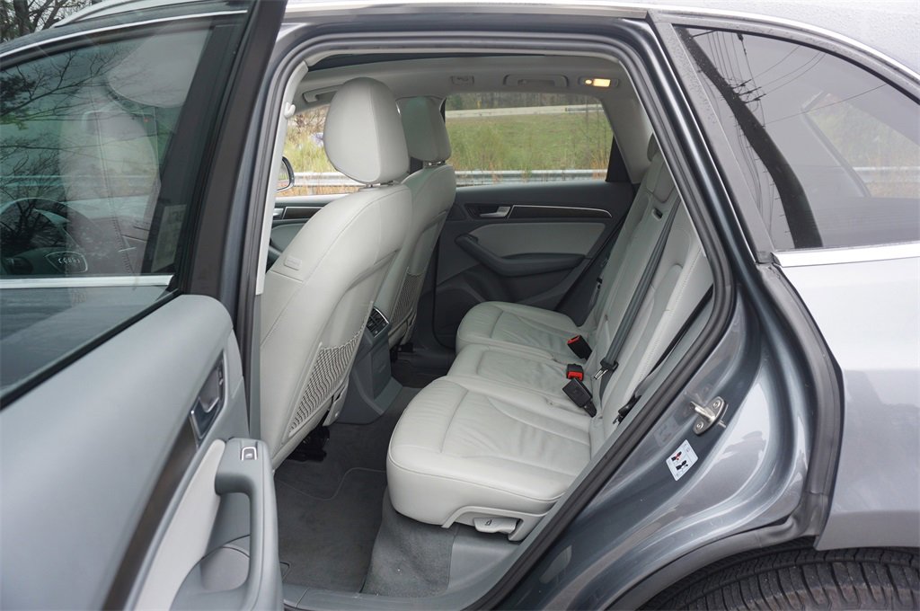 Used 2015 Audi Q5 2.0T Premium Plus w/ Technology Package image 13