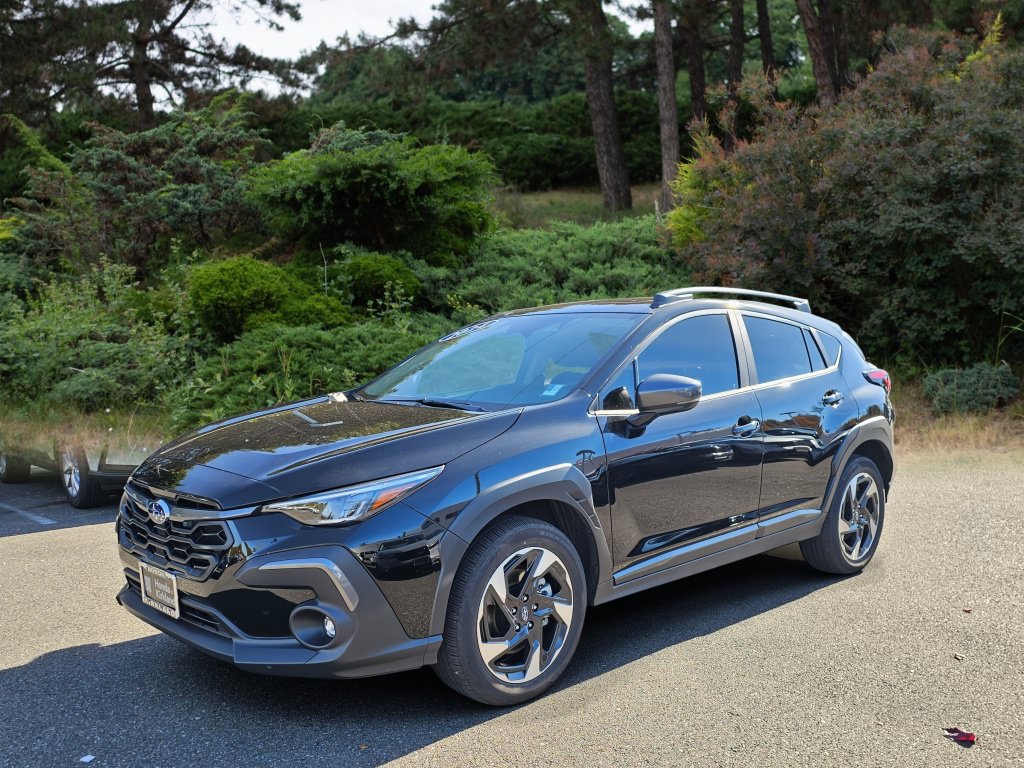 Used 2024 Subaru Crosstrek 2.5i Limited w/ Crosstrek Mirror Package AWD/4WD image 3