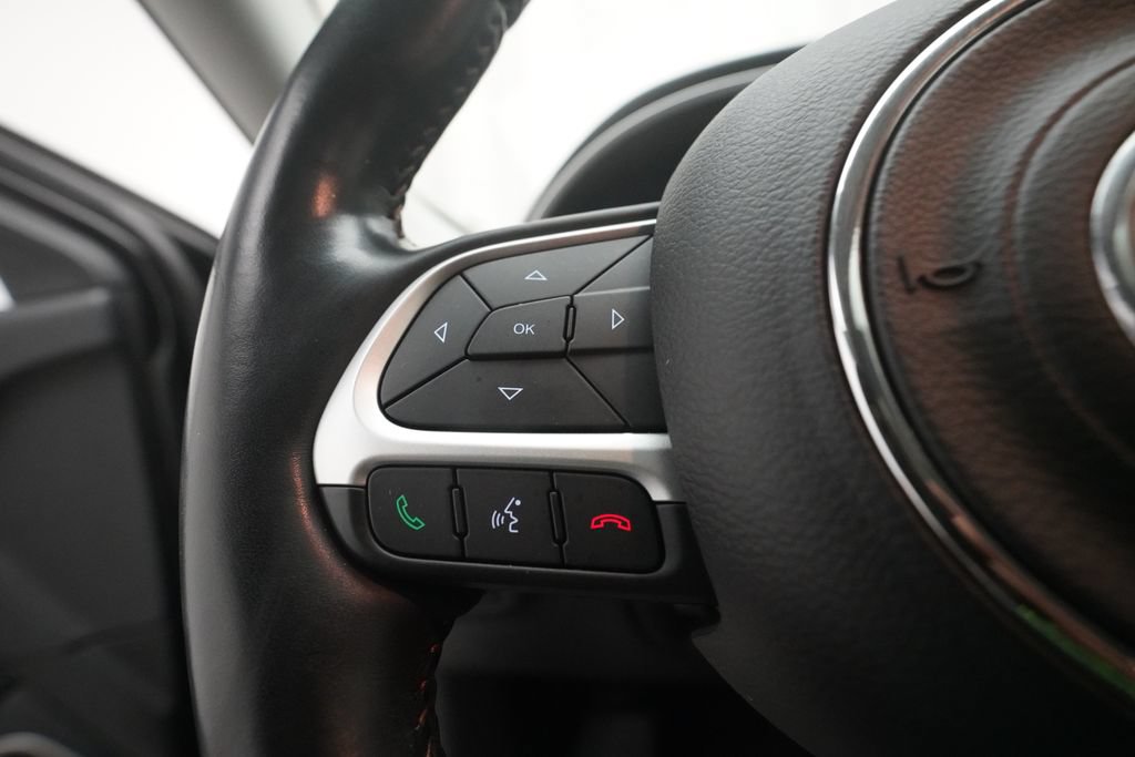 Used 2021 Jeep Compass Limited w/ Sun and Sound Group AWD/4WD image 17