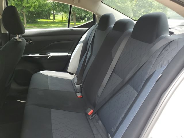 Used 2023 Nissan Versa SV FWD image 23