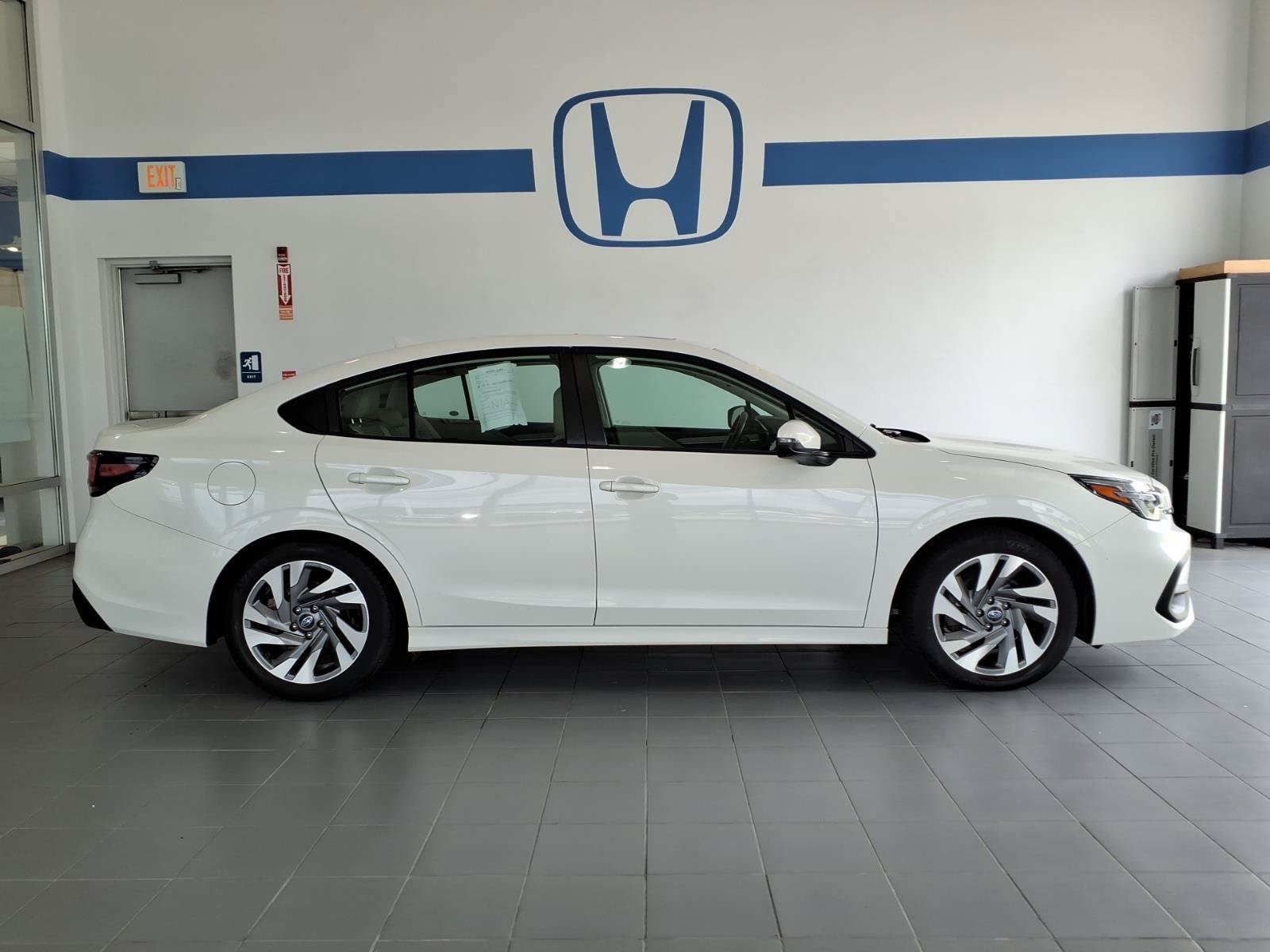 Used 2025 Subaru Legacy Limited AWD/4WD image 4
