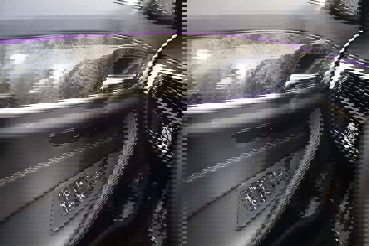 Used 2023 BMW 540i xDrive w/ M Sport Package image 36