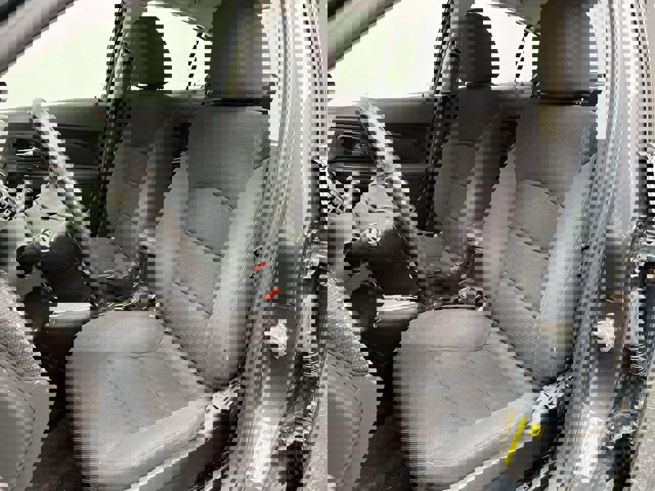 Used 2013 Chevrolet Cruze LT w/ Enhanced Safety Package FWD image 8