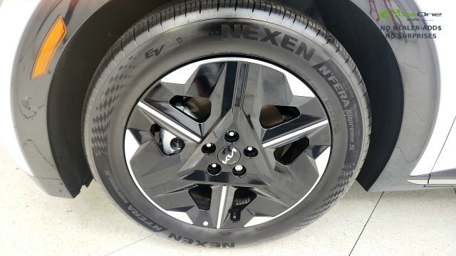 Used 2025 Kia EV6 Wind AWD/4WD image 76