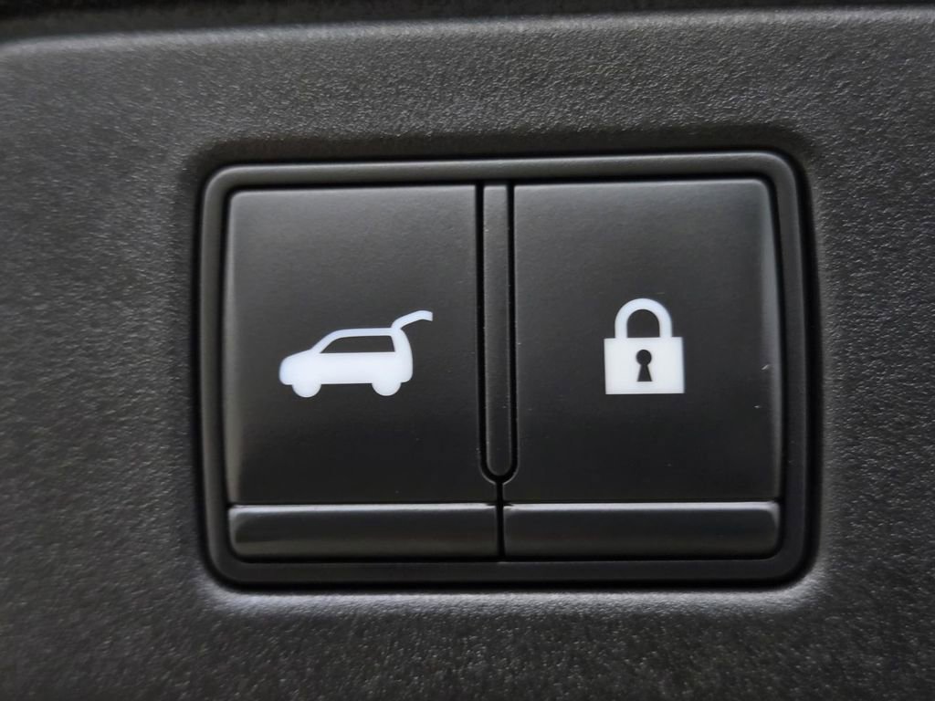 Certified 2022 Nissan Pathfinder SV w/ SV Premium Package image 11