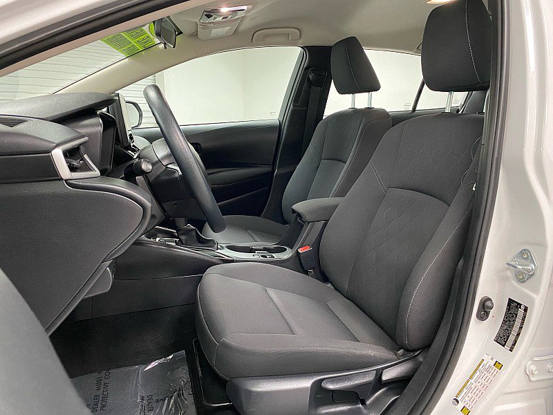 Used 2025 Toyota Corolla LE image 10