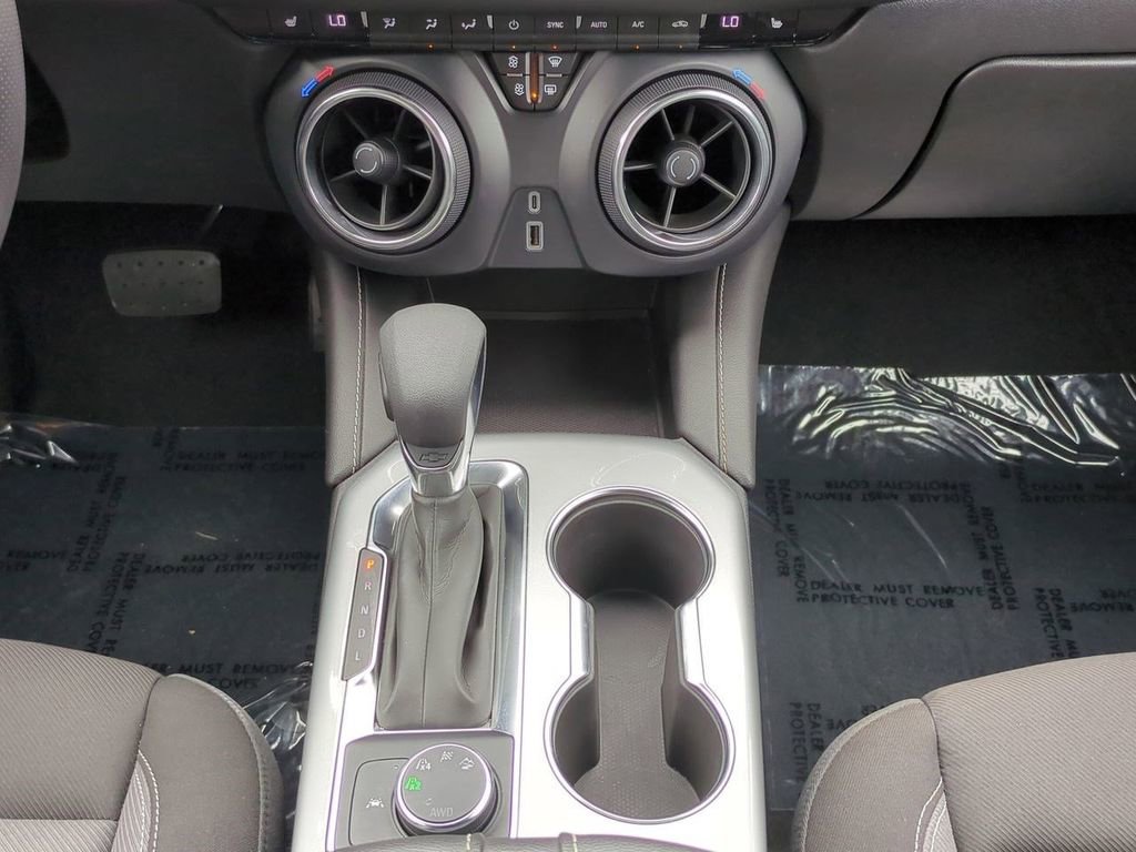 Used 2025 Chevrolet Blazer LT image 19