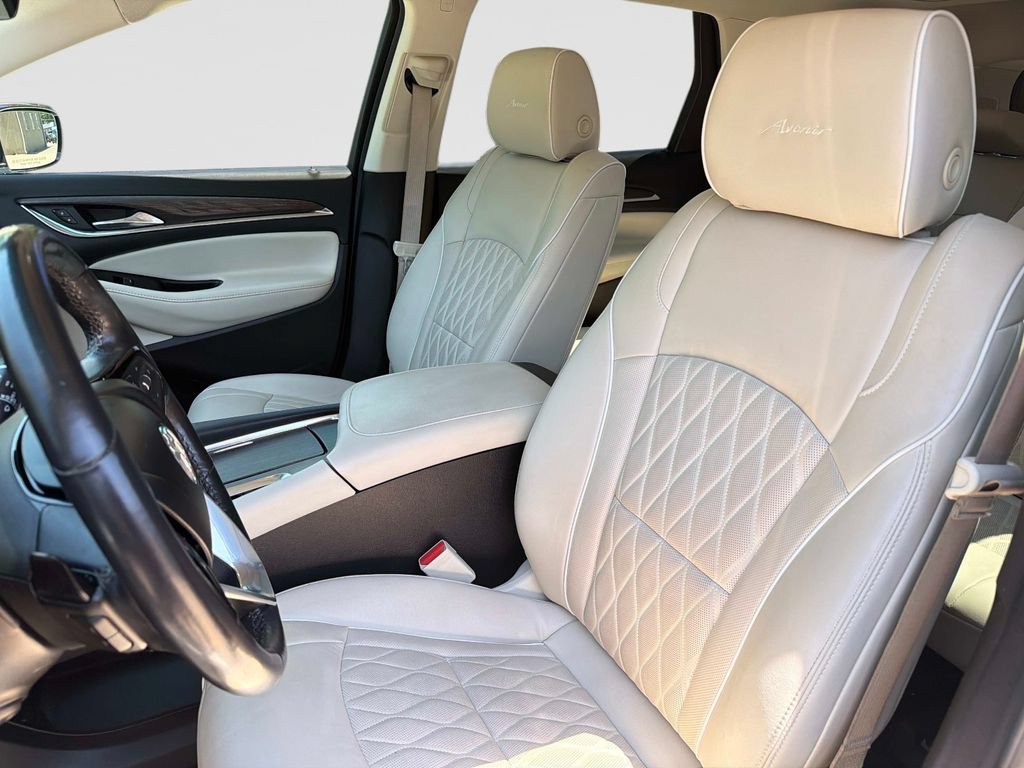 Used 2024 Buick Enclave Avenir FWD image 23