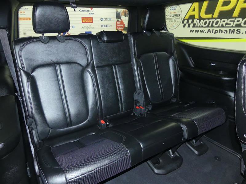 Used 2024 Jeep Wagoneer Series II image 5