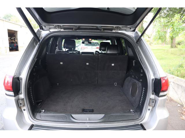 Used 2015 Jeep Grand Cherokee Altitude AWD/4WD image 11