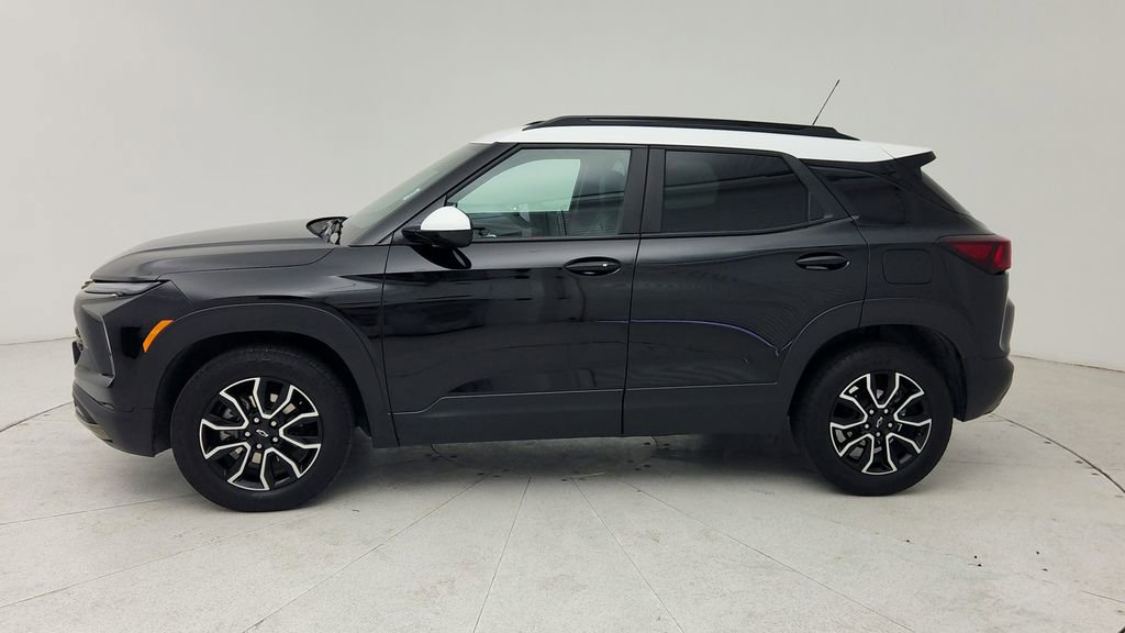 Certified 2025 Chevrolet TrailBlazer ACTIV w/ Convenience Package FWD image 5