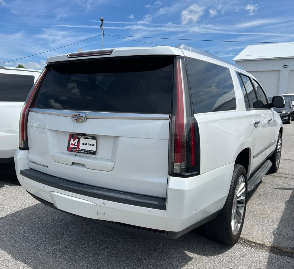 Used 2018 Cadillac Escalade ESV Luxury AWD/4WD image 7
