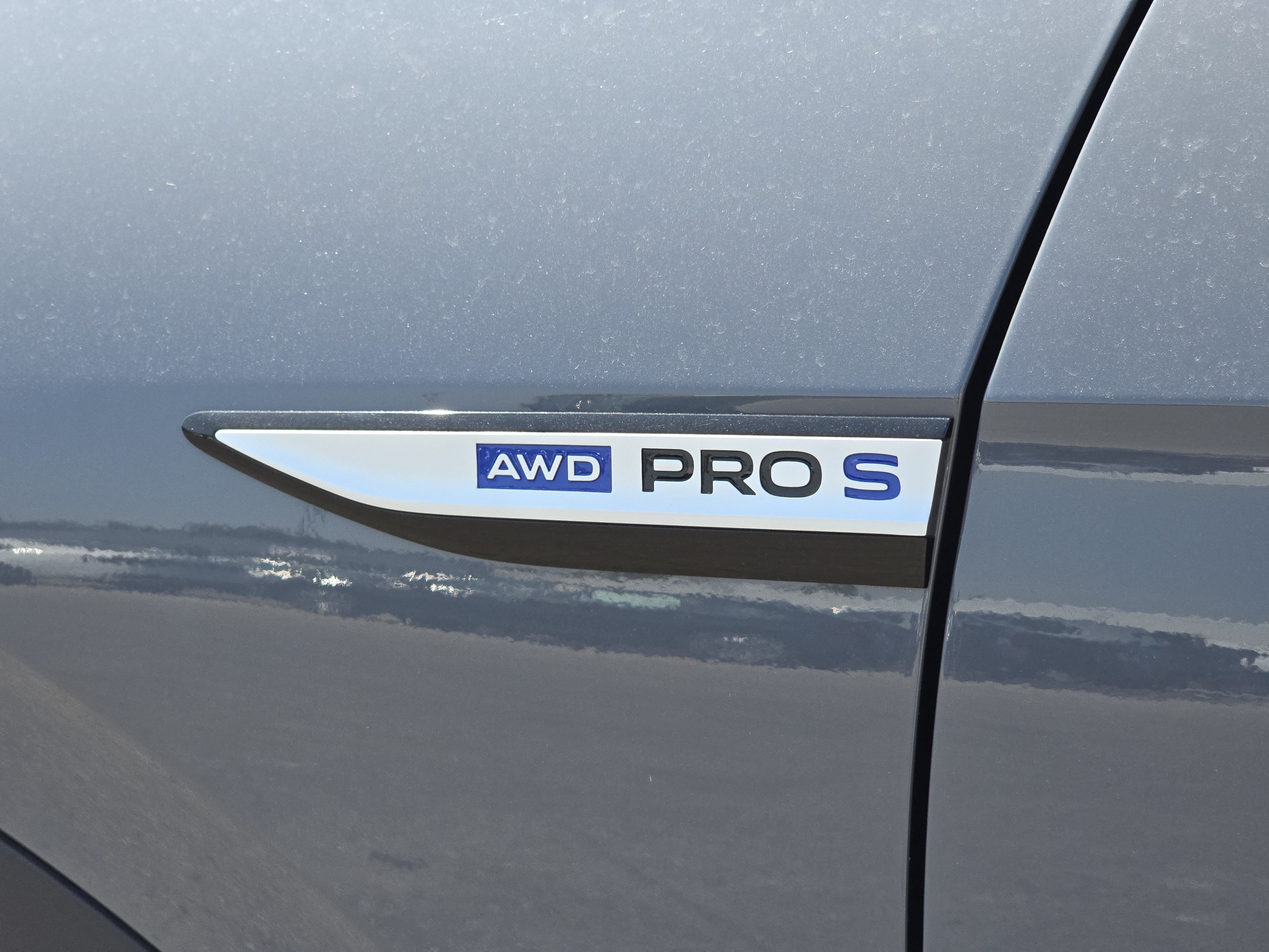 New 2026 Volkswagen ID.4 Pro S AWD/4WD image 15