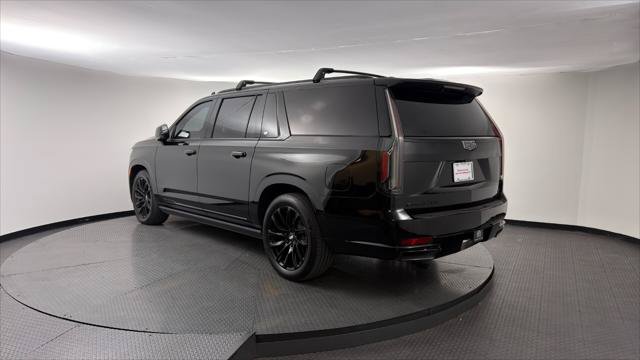 Used 2022 Cadillac Escalade ESV Sport Platinum w/ LPO, ONYX Package AWD/4WD image 7