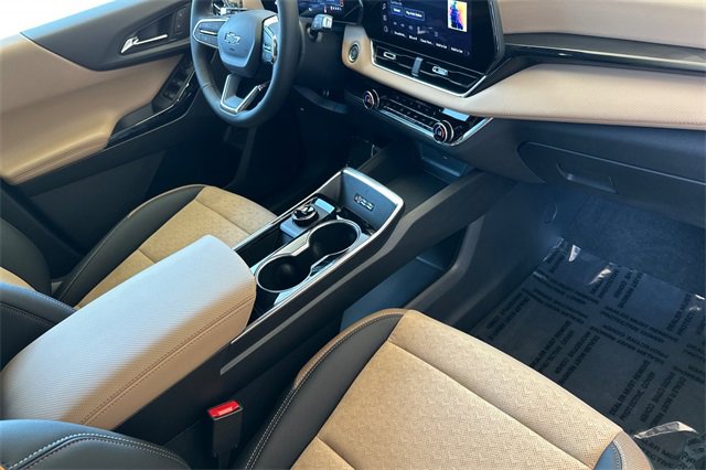 New 2026 Chevrolet Equinox ACTIV w/ Safety and Technology Package image 21