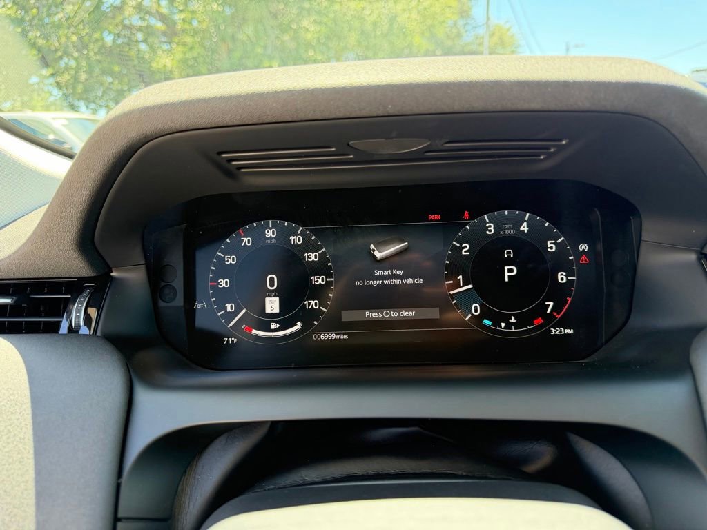 Used 2025 Land Rover Discovery Sport S AWD/4WD image 20