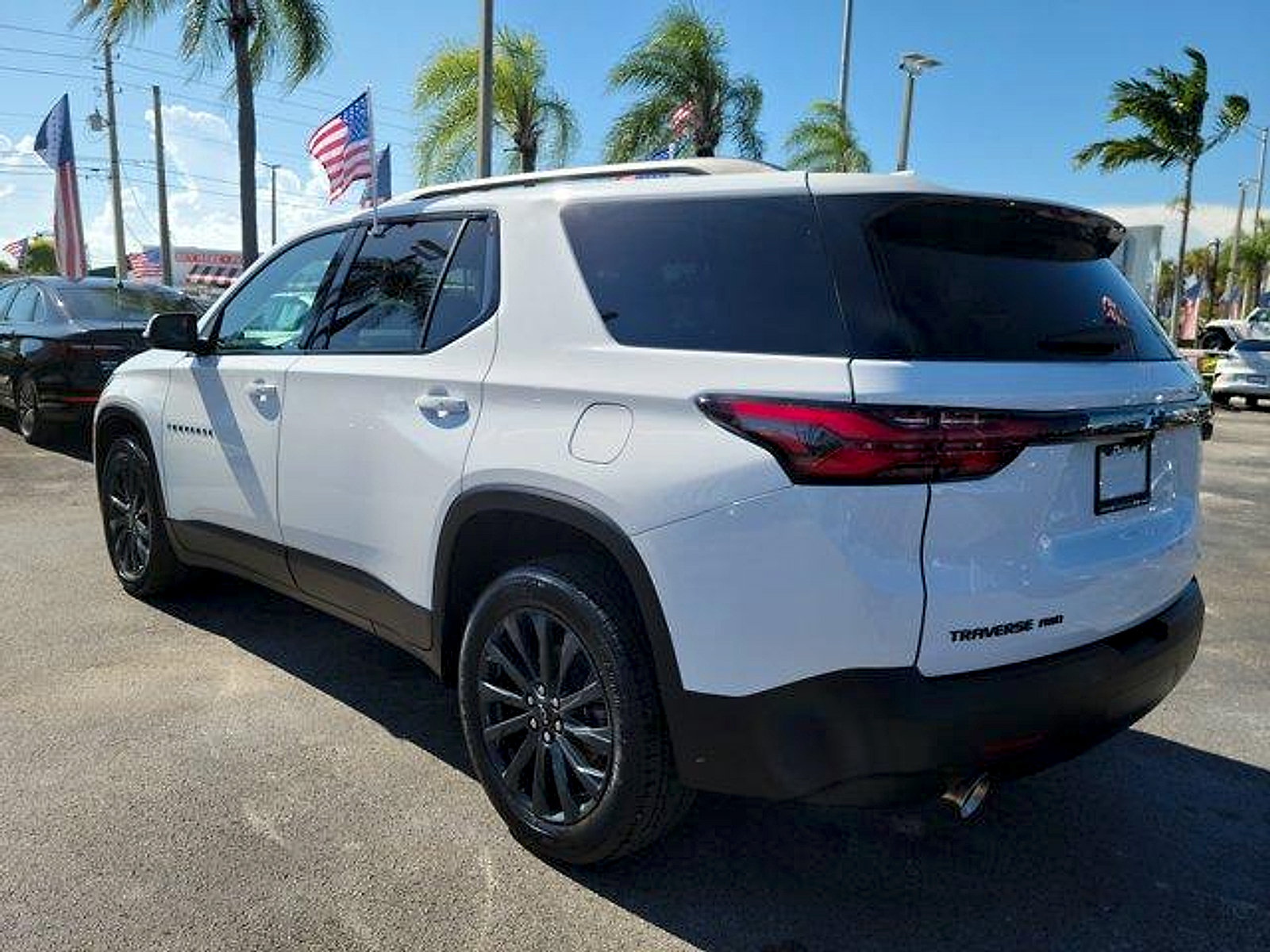 Used 2023 Chevrolet Traverse RS AWD/4WD image 5