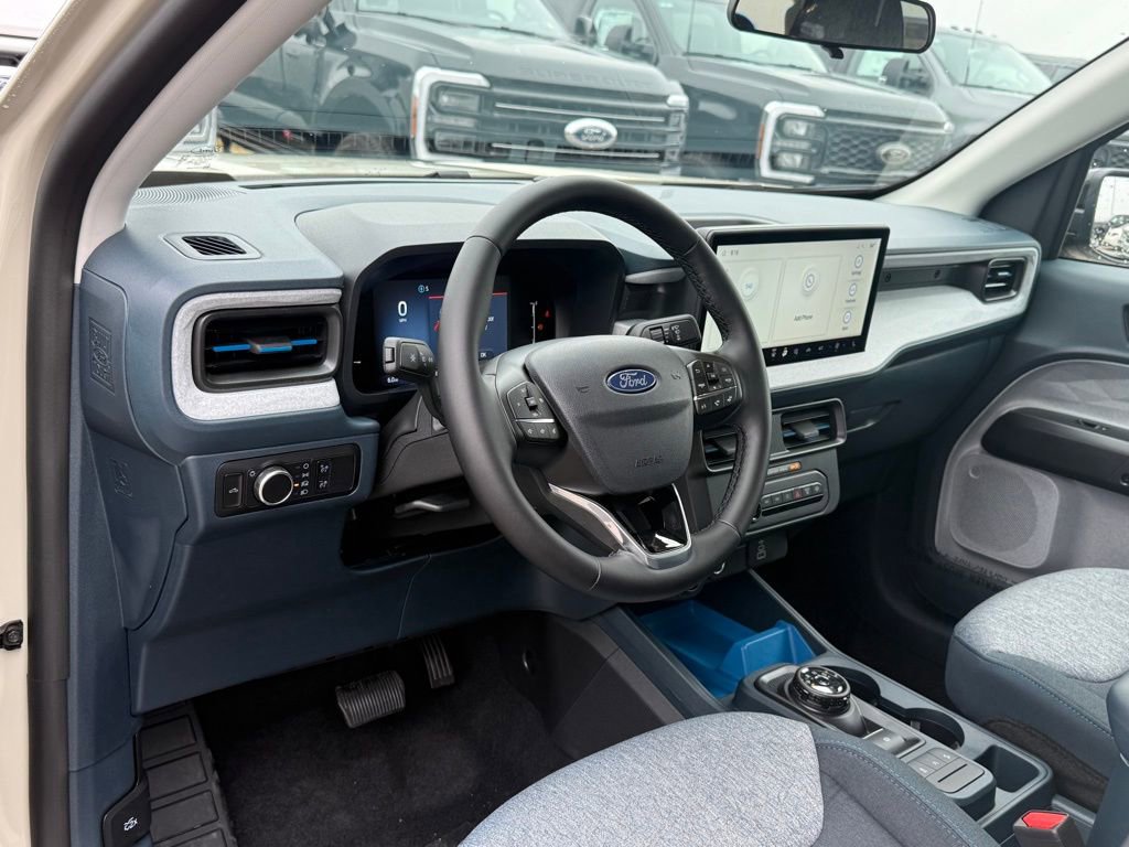 New 2025 Ford Maverick XLT w/ XLT Luxury Package image 4