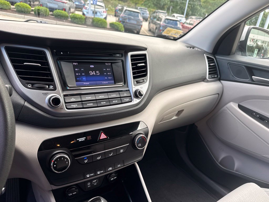 Used 2017 Hyundai Tucson SE w/ SE Popular Package 02 AWD/4WD image 13