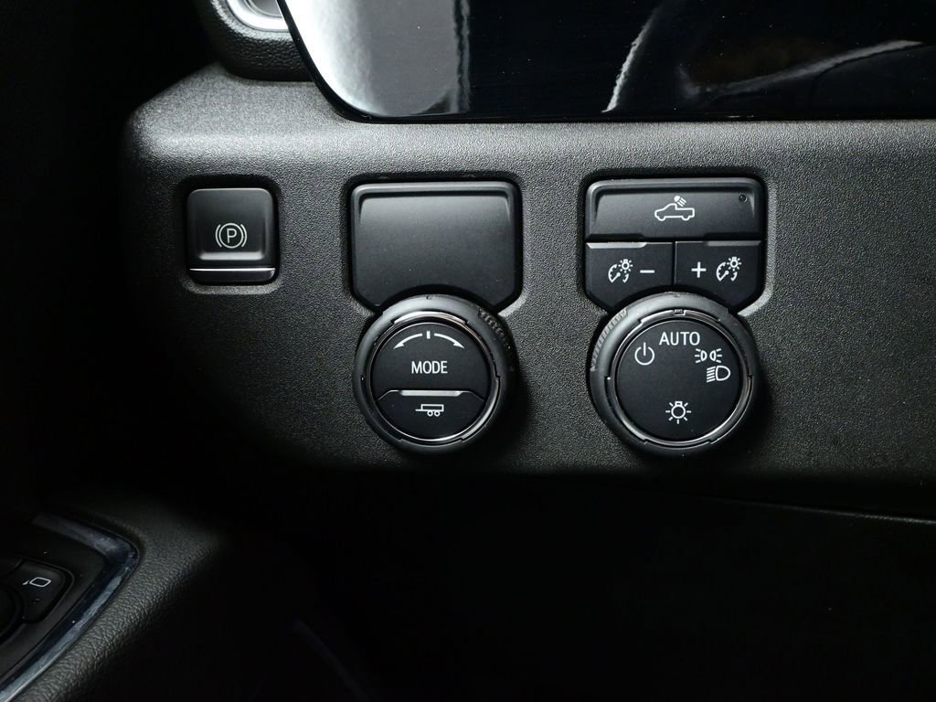 Used 2022 Chevrolet Silverado 1500 LT image 17