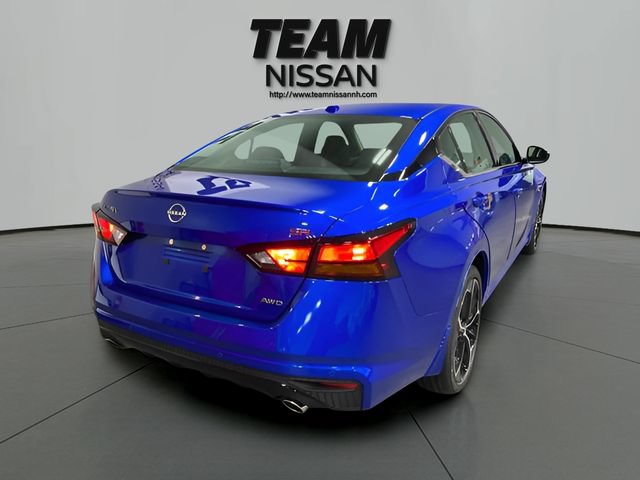 Certified 2025 Nissan Altima 2.5 SR w/ SR Premium Package AWD/4WD image 11