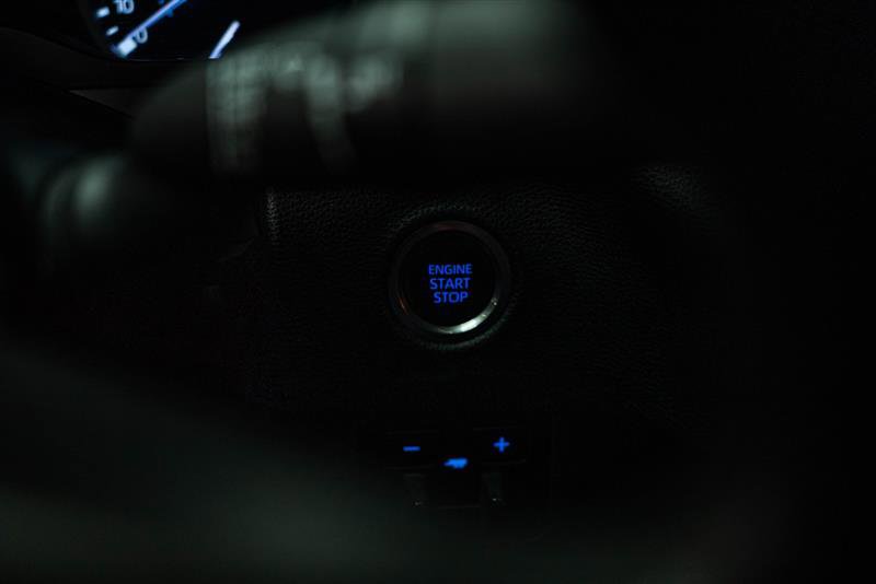 Used 2022 Toyota Tundra SR5 w/ SR5 Convenience Package image 16