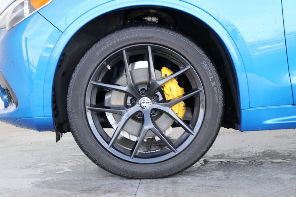 Used 2020 Alfa Romeo Stelvio Ti Sport w/ Quick Order Package 22S Sport image 17