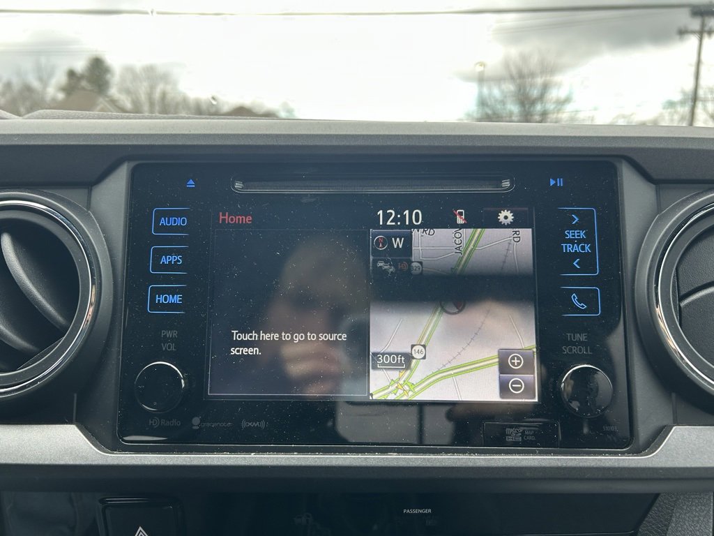 Used 2017 Toyota Tacoma SR5 image 18