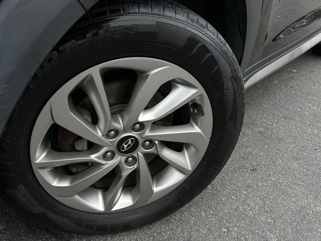 Used 2017 Hyundai Tucson SE Plus w/ Cargo Package image 9
