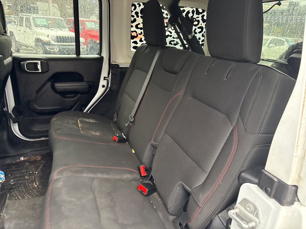 Used 2021 Jeep Wrangler Unlimited Rubicon w/ Xtreme Recon 35" Tire Package image 14