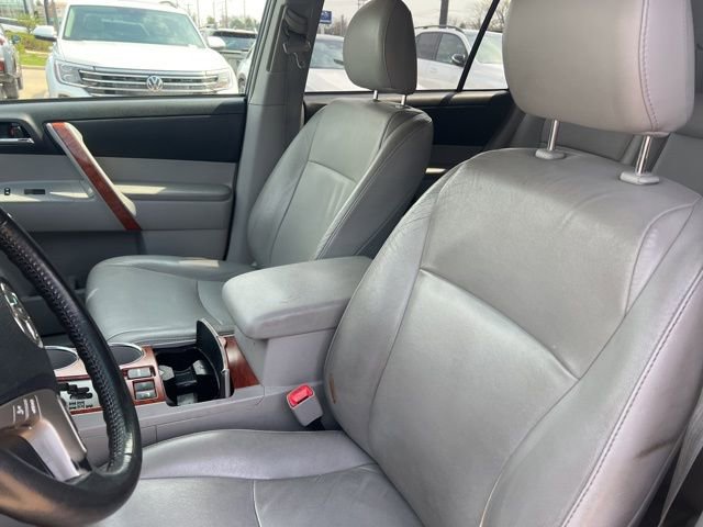 Used 2010 Toyota Highlander Limited image 7