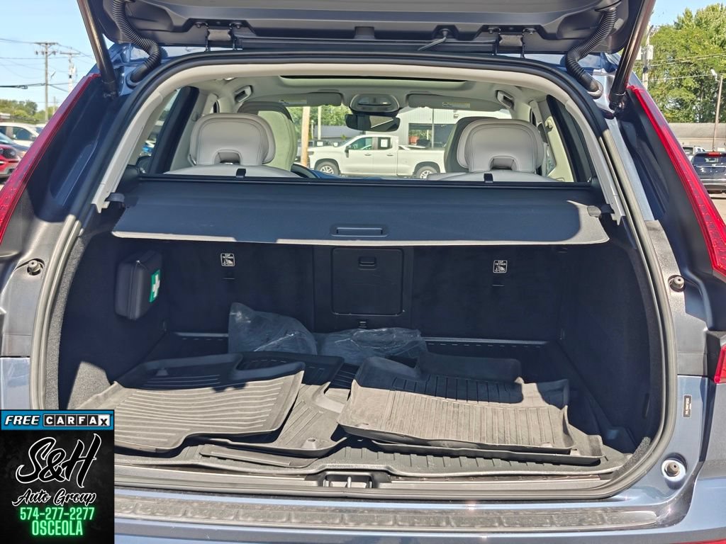 Used 2023 Volvo XC60 B5 Plus w/ Climate Package AWD/4WD image 21