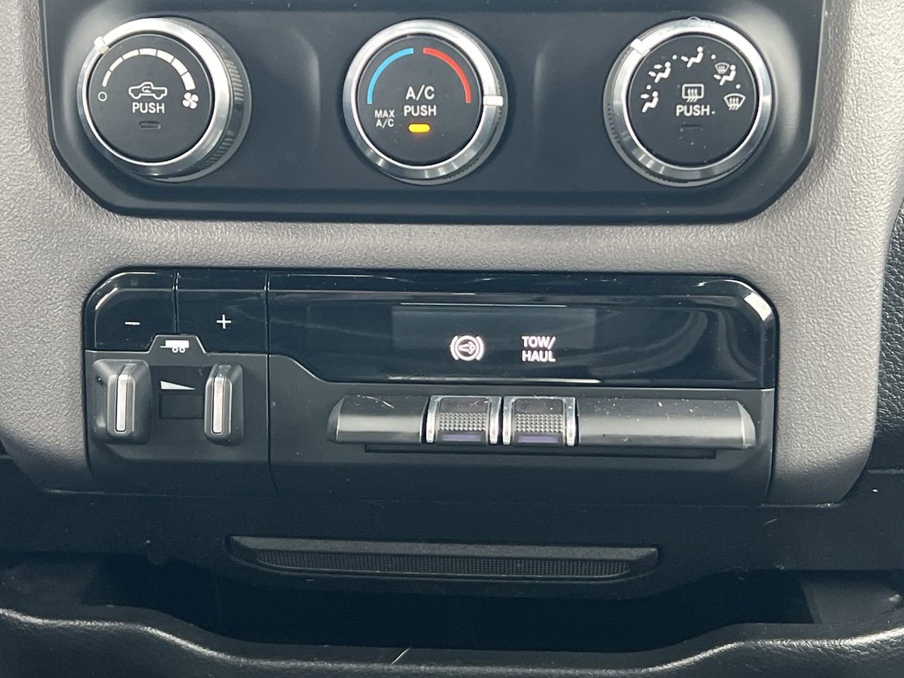 Used 2021 RAM 3500 Big Horn image 6