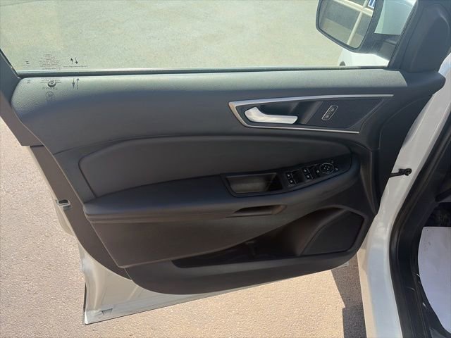 Certified 2024 Ford Edge SEL w/ Convenience Package image 9