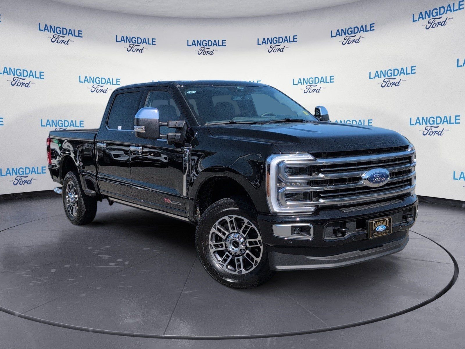 New 2026 Ford F250 Platinum w/ Platinum Plus Package AWD/4WD image 2
