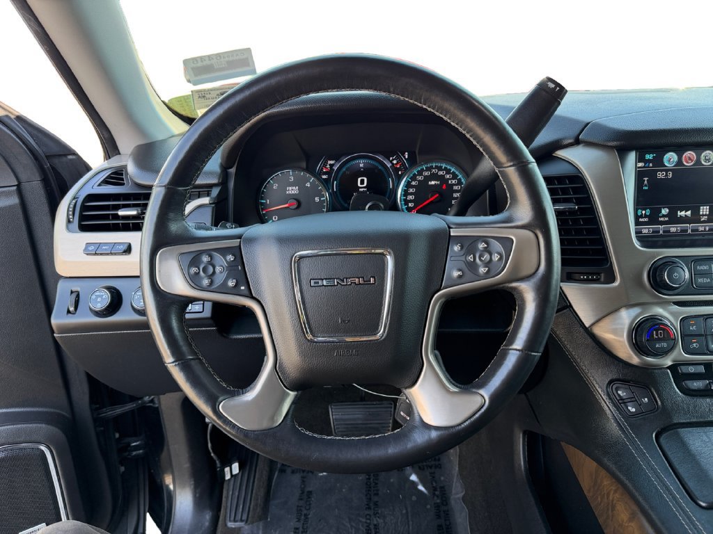 Used 2018 GMC Yukon XL Denali w/ Denali Ultimate Package AWD/4WD image 11