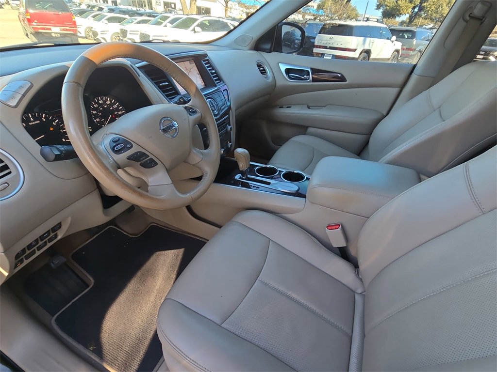Used 2015 Nissan Pathfinder Platinum image 17