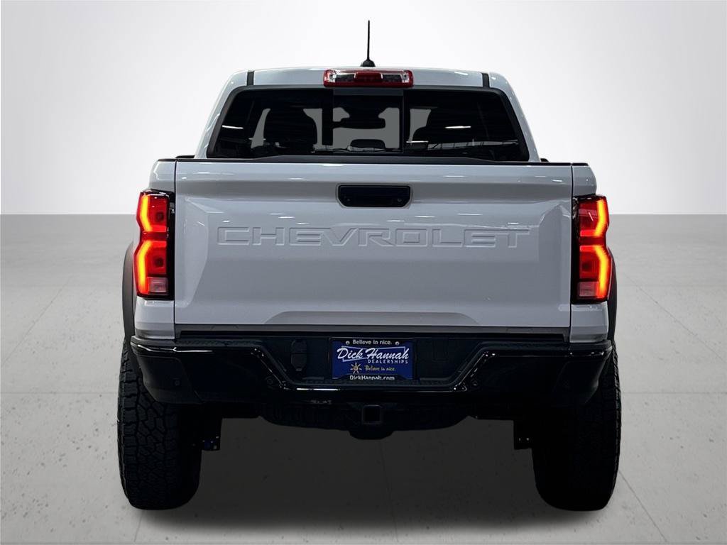 Used 2025 Chevrolet Colorado ZR2 w/ Technology Package AWD/4WD image 12