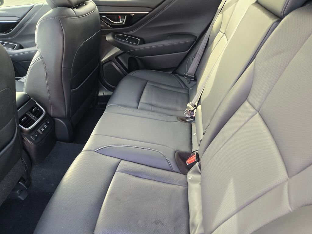 Used 2022 Subaru Outback Limited AWD/4WD image 19