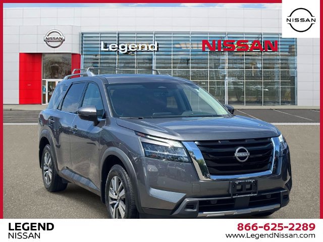 Used 2024 Nissan Pathfinder SL