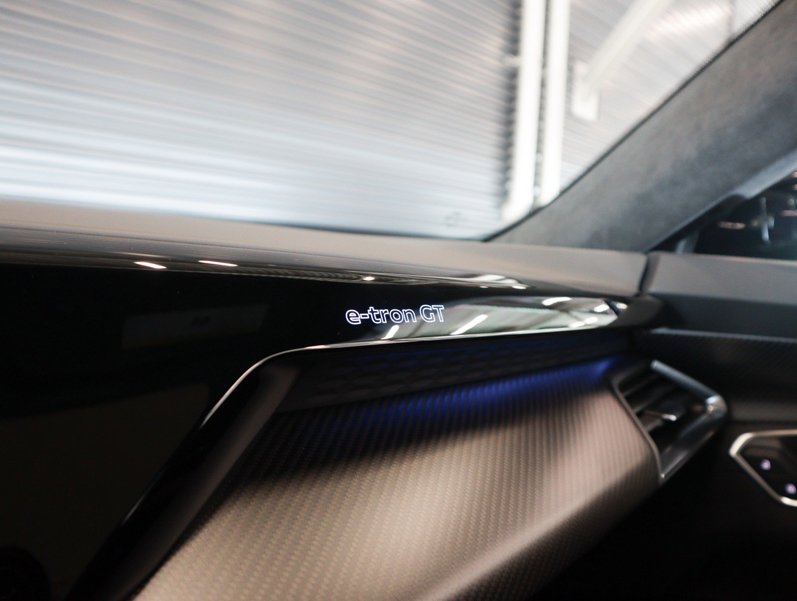 New 2026 Audi S e-tron GT Prestige image 23