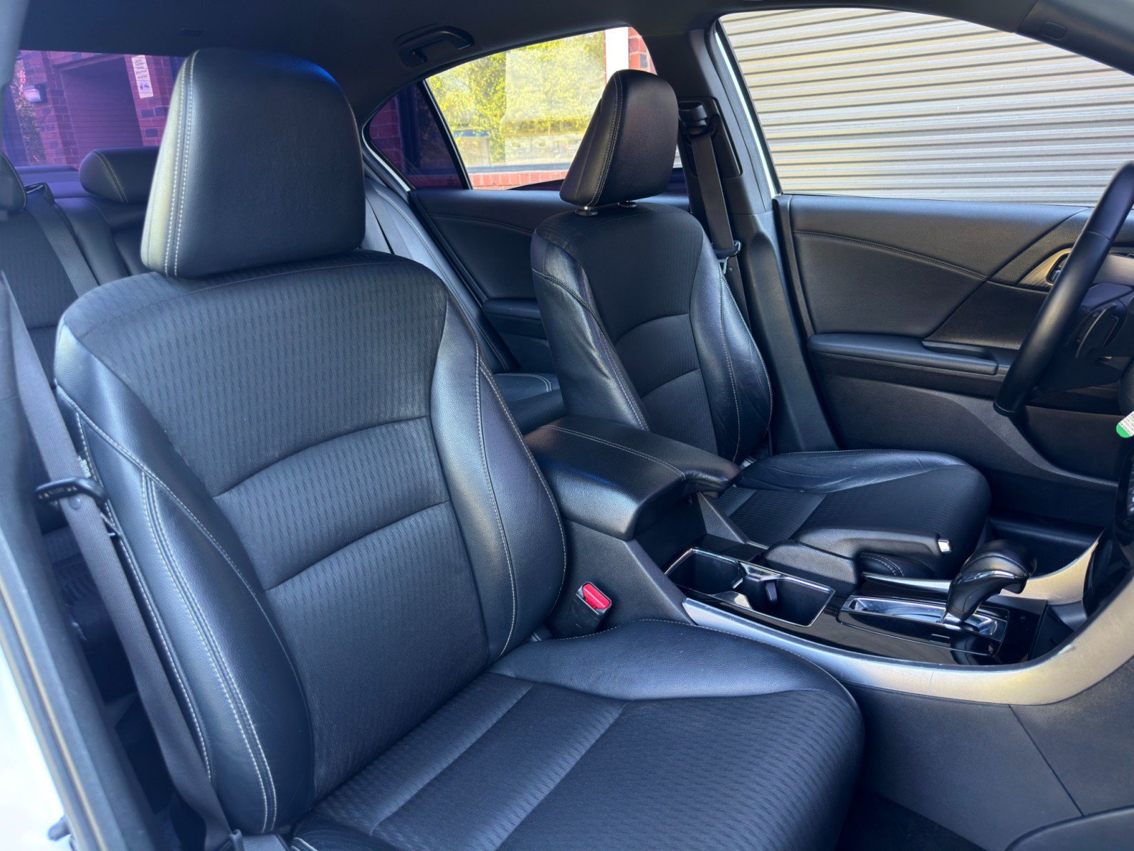 Used 2017 Honda Accord Sport image 30