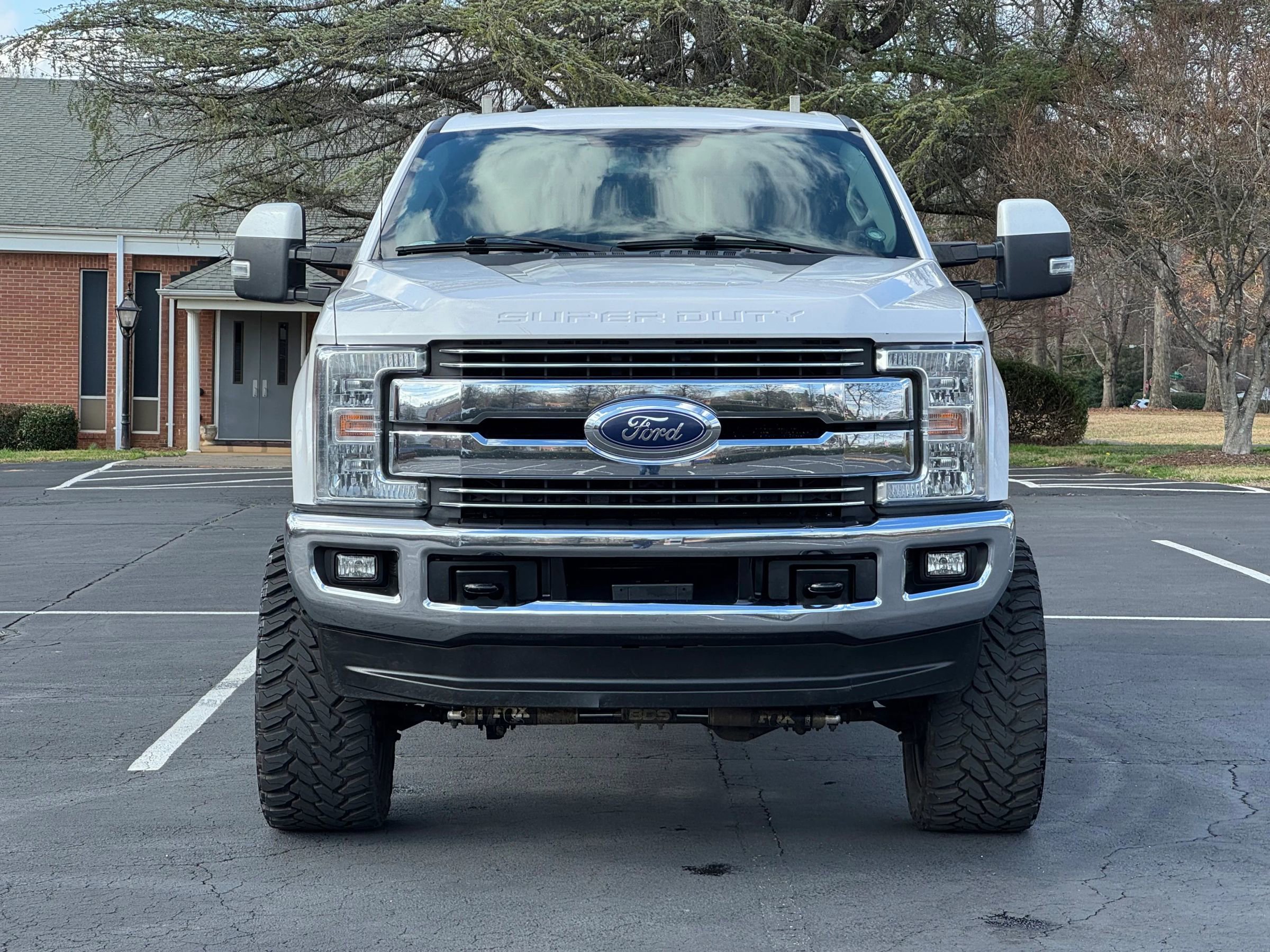 Used 2018 Ford F350 Lariat w/ Camper Package image 3