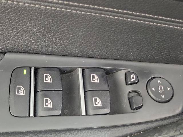 Used 2021 BMW 530i w/ Premium Package RWD image 20