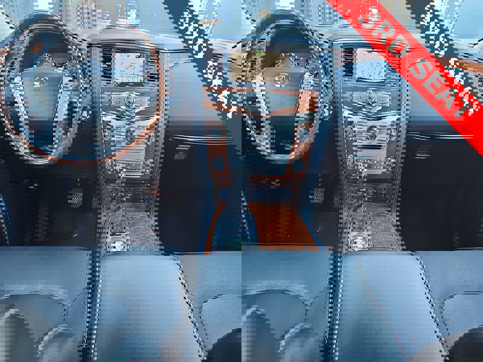 Used 2019 INFINITI QX80 Luxe image 14